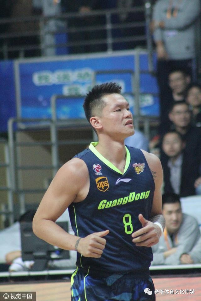 旺财28赛前体能课后；曼联单刀错失备战CBA季后赛；底气十足；球队文化再被提及的简单介绍